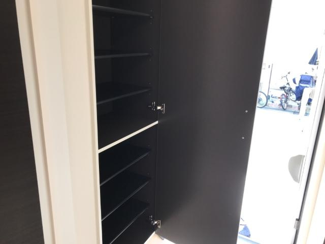 飾磨区中島　新築アパートの収納|シューズボックス（イメージ）