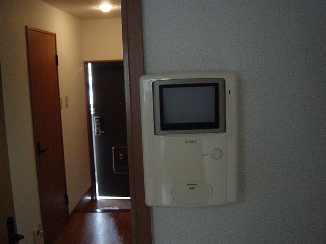 ラフィーヌ上野田Ⅱの内装|カメラ付インターホン