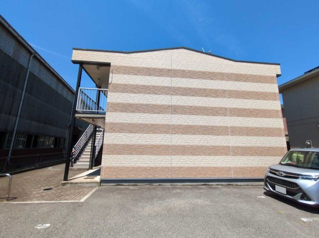 レオパレスサンアルファの外観