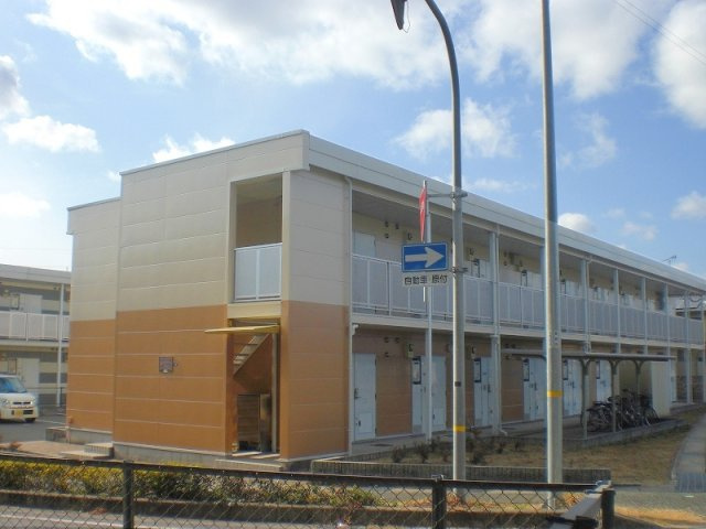 レオパレスフロレスタの外観