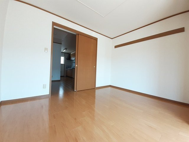 グリーンコート柿内の居間・リビング