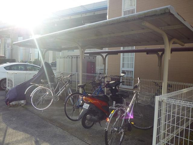 レオパレスセント・クロスのその他