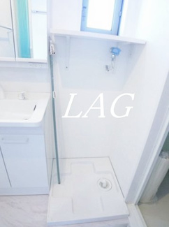 【設備】 | テゾーロ弐番館 | 室内洗濯機置き場です。