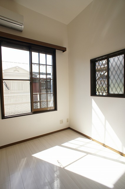 サンパレス大久保壱番館の和室