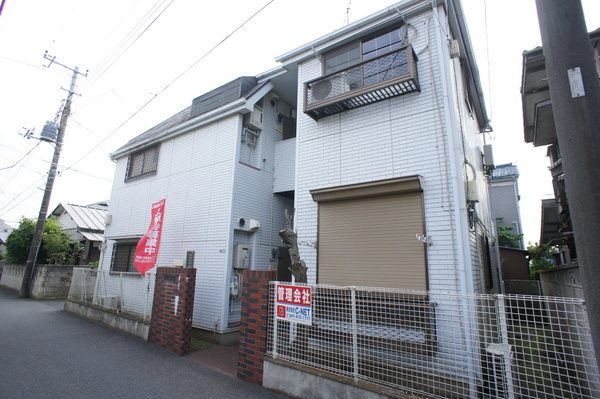 サンパレス大久保壱番館の外観