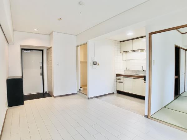 グランドメゾン田町の居間・リビング