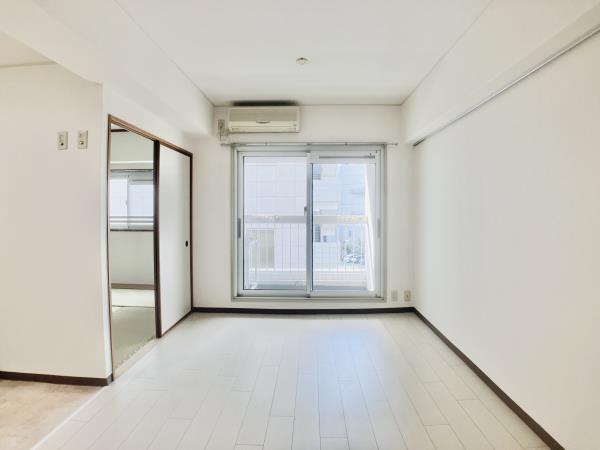 グランドメゾン田町の居間・リビング