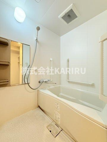 ラベニールの浴室