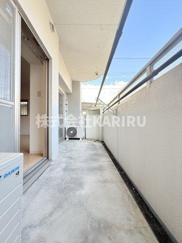 ラベニールのバルコニー