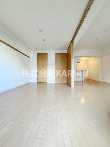 ラベニールの居間・リビング