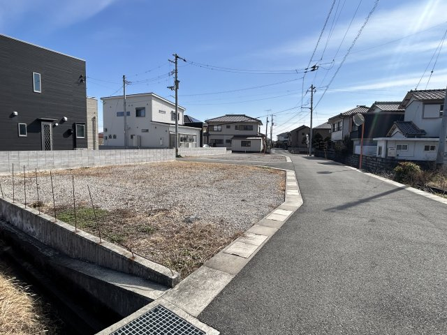 那賀川町北中島5号地の前面道路含む現地写真