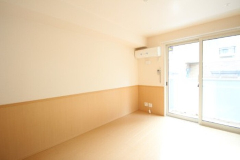 ヴィラージュ Bの居間・リビング