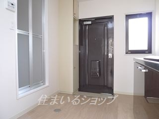 山本ビルの玄関