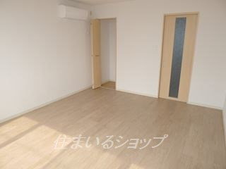 山本ビルの居間・リビング