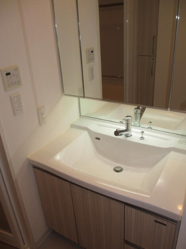 プレシェスト芦屋の洗面所