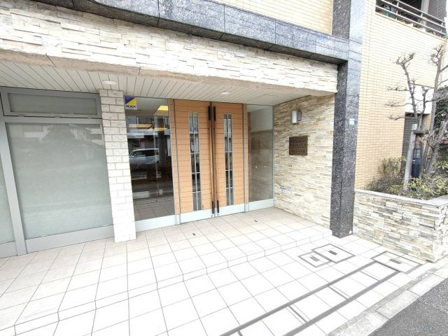 プレシェスト芦屋のエントランス