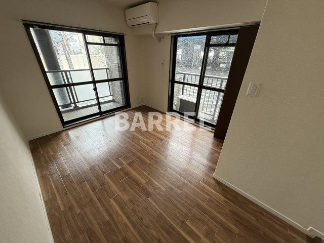 コートハウス神田の居間・リビング