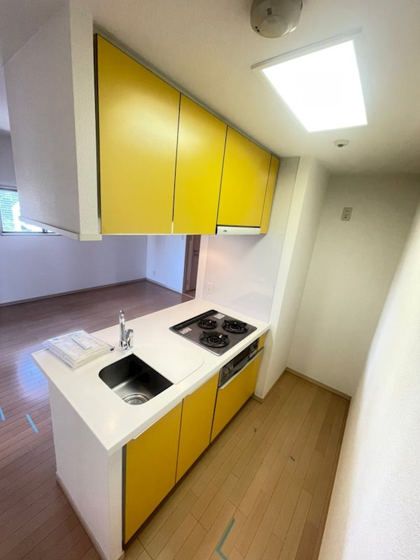 プレサンス三宮花時計前のキッチン