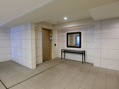 【エントランス】 | ヴィークスイート松戸