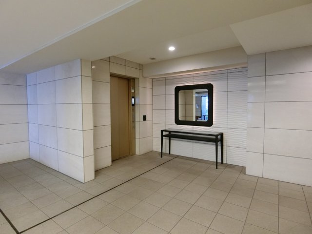 【エントランス】 | ヴィークスイート松戸