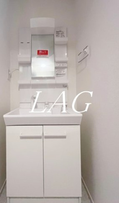 【洗面所】 | カインドネス町田Ⅱ | 独立洗面台です。（同仕様設備です）