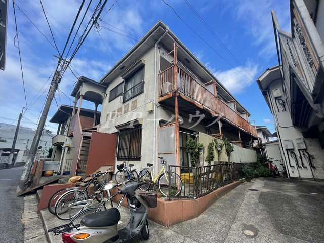 秋元ハイツの外観