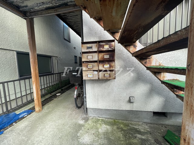 秋元ハイツのロビー