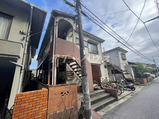 秋元ハイツの外観