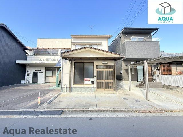 高松市扇町　リノベ住宅の前面道路含む現地写真|前面道路含む現地写真です