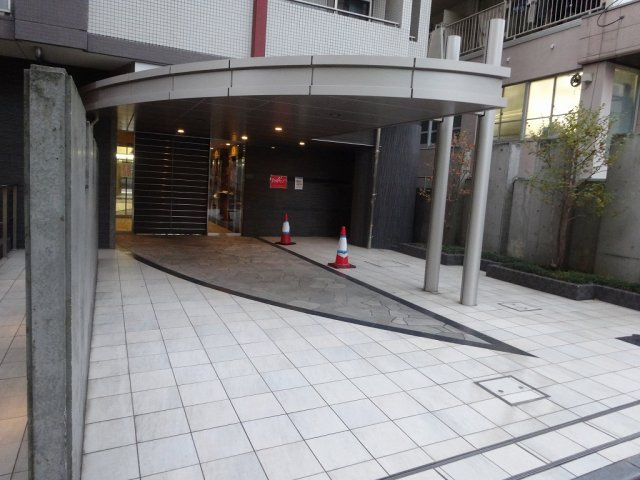 ベルファース本郷弓町のエントランス