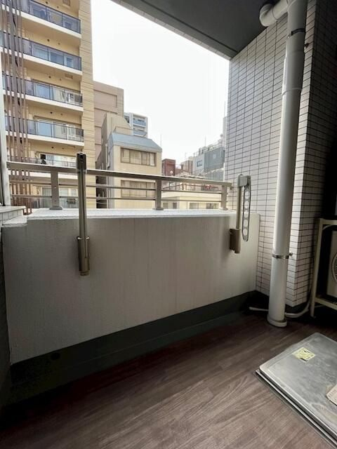 レジディア文京湯島のバルコニー