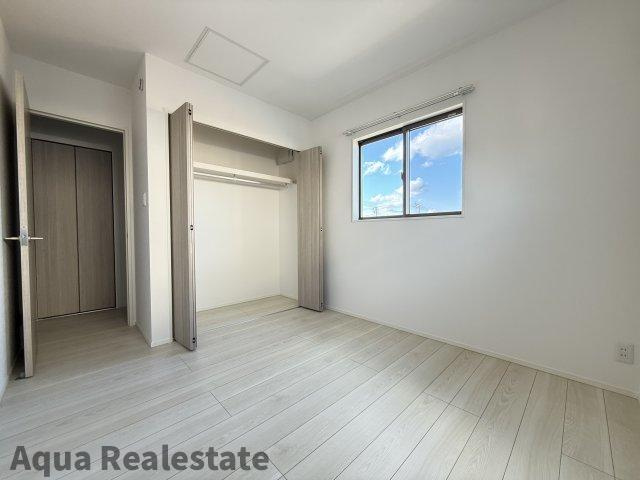 オール電化デザイナーズハウス高松市三条町⑥の子供部屋|子供部屋にもちょうどいい大きさのお部屋です。