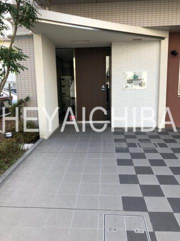 ル・プラターヌのエントランス