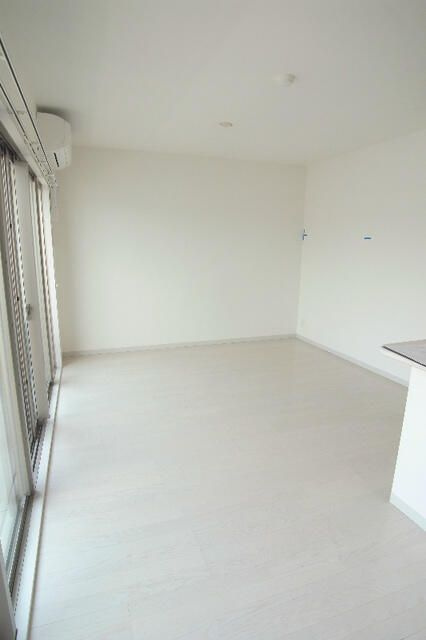 椿の居間・リビング