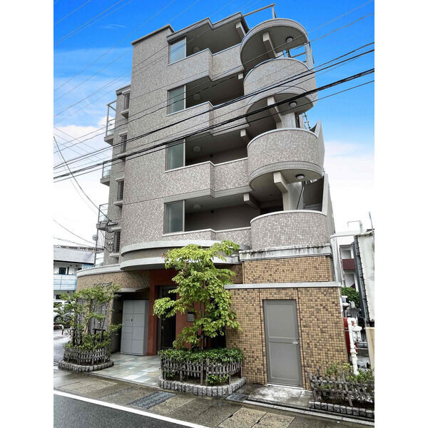 エレガンス井尻の外観