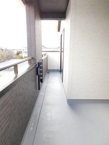 愛西市東保町中の新築一戸建のバルコニー|◇バルコニー◇　　急な天候の変化でも安心なインナーバルコニー♪