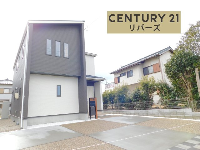 愛西市東保町中の新築一戸建の外観|◇１号棟◇　　新価格！！いつでも見学出来ます♪♪（お問合せ当日、平日、水曜、夜間でもＯＫ）　長期優良住宅！　制震ダンパー搭載！　敷地７５．６２坪　駐車並列３台ＯＫ　オール電化住宅！　南に広い庭付き♪