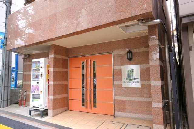 プリズムスクエア本駒込のエントランス