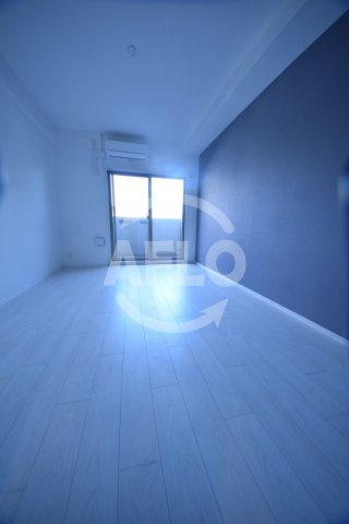 LIVIAZ NAMBA RENOMの居間・リビング|LIVIAZ NAMBA RENOM　洋室