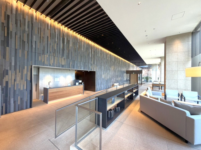 Brillia  Tower 上野池之端のエントランス