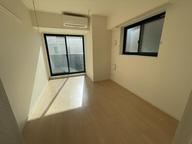 ミレドゥーエ両国の内装| 