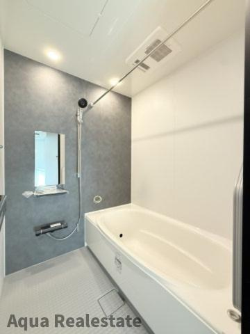 オール電化デザイナーズハウス坂出市白金町建売⑪の浴室|お風呂でホッとひと息。１日の疲れを癒しましょう。　※同仕様同タイプ室内写真