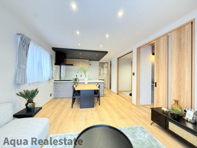 オール電化デザイナーズハウス坂出市白金町建売⑪の居間・リビング|使いやすい居間です　※同仕様同タイプ室内写真