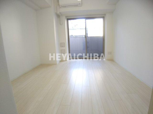 フュージョナル浅草DUEの寝室