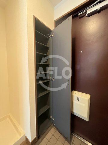 メゾンパシフィックの収納|メゾンパシフィック　シューズボックス