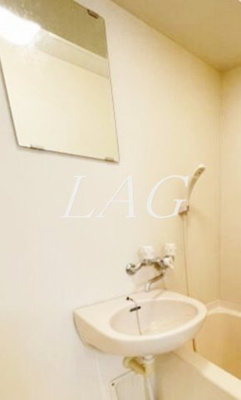 【洗面所】 | スカイコート神田 | 洗面台です。