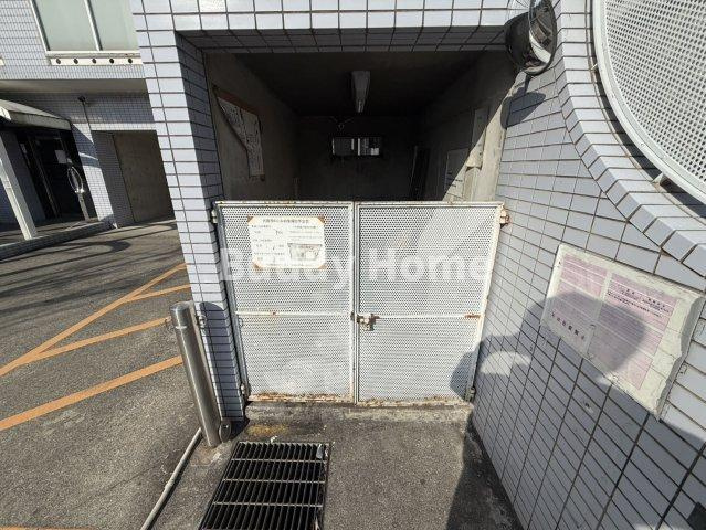 カプコン北田辺のエントランス