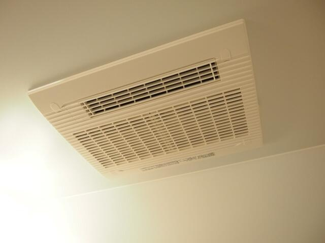 ルーブル両国弐番館の設備|浴室乾燥機 