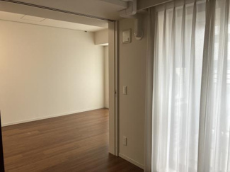 【居間・リビング】 | 堂島ザ・レジデンスマークタワー