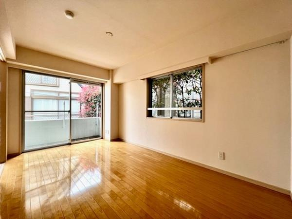 ウヴラージュ広尾の居間・リビング